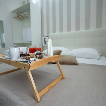 Philip Royal 3* Napoli