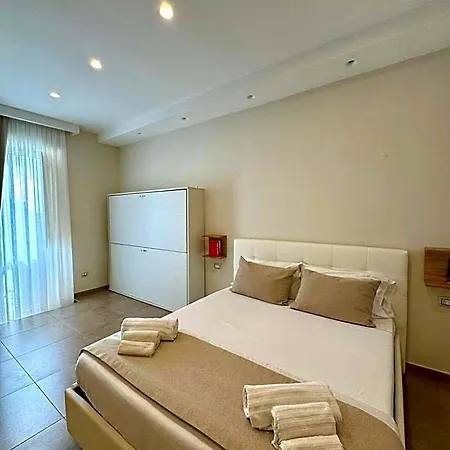 Oda ve Kahvaltı Philip Royal Napoli