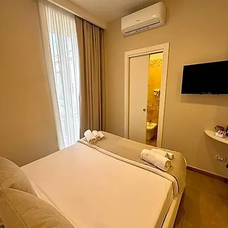 Oda ve Kahvaltı Philip Royal 3*