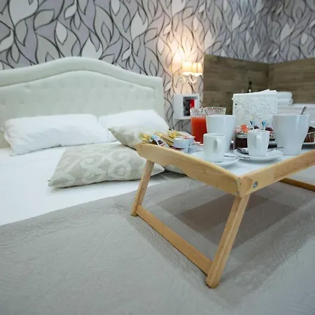 Philip Royal 3* Napoli